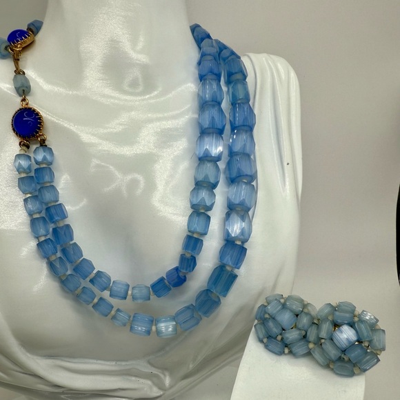 Vintage Elegant Blue Glass Beaded Double Strand Necklace & Earrings - Picture 14 of 17